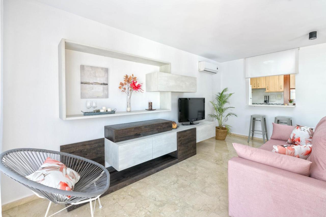 Wintowinrentals - La Estancia Free Parking Malaga Bagian luar foto