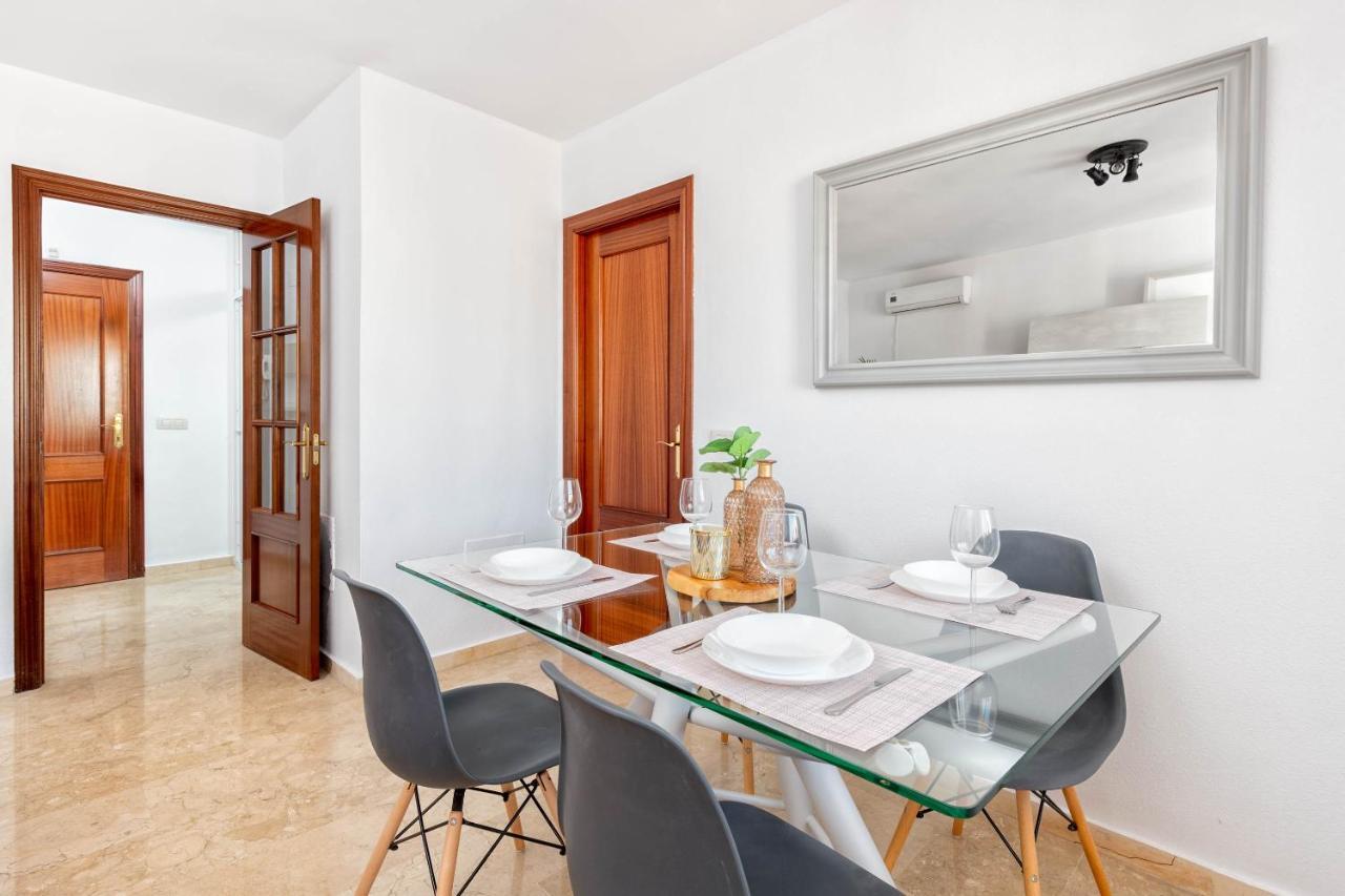 Wintowinrentals - La Estancia Free Parking Malaga Bagian luar foto